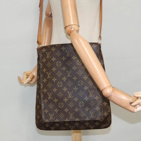 LOUIS VUITTON Monogram Musette Shoulder Bag - Picture 13 of 15